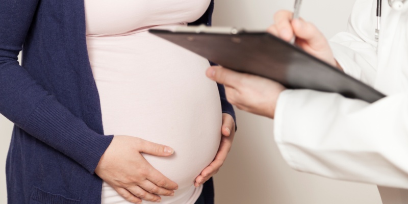 Szczepienia w ciąży – które zrobić i jak zadbać o bezpieczeństwo?